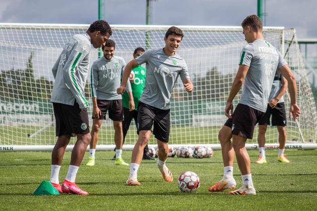 周琦关键两罚全丢！程帅澎25分浙江逆转广东